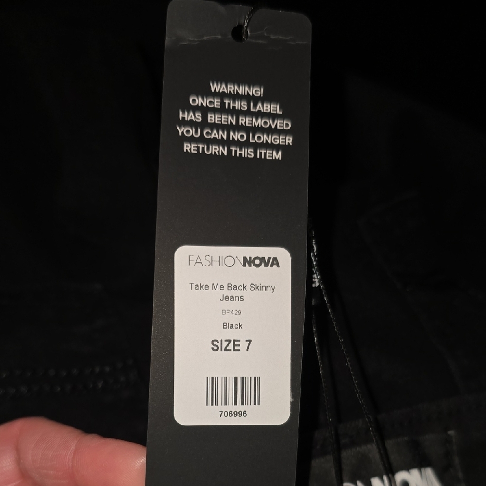 Fashion Nova Black Distressed Women's Jeans - Picture 14 of 14